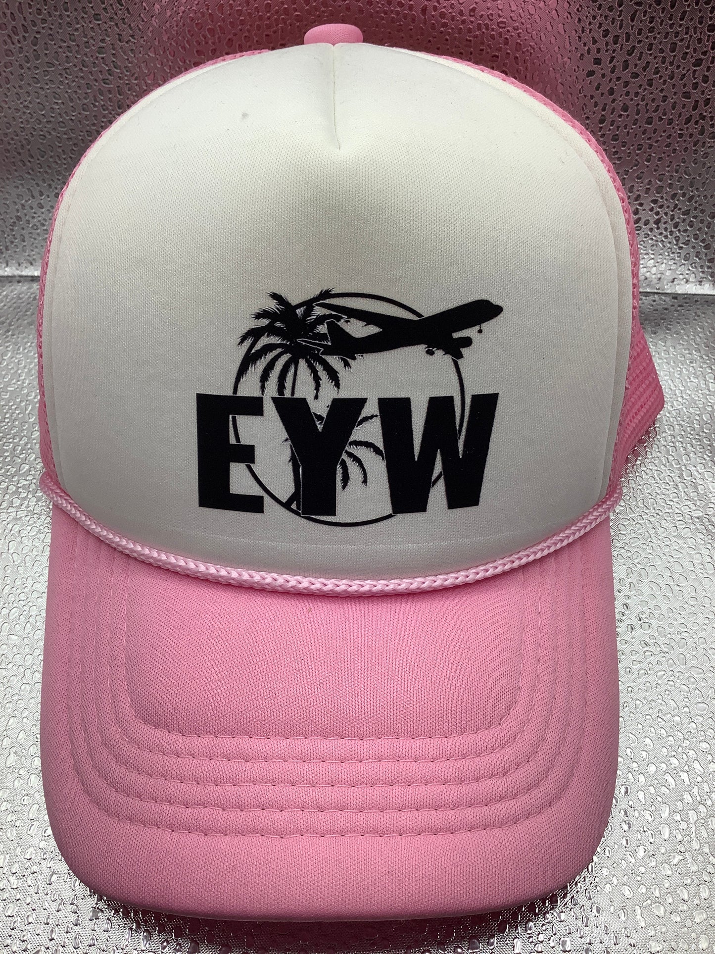 GRAFFITTI - EYW HAT