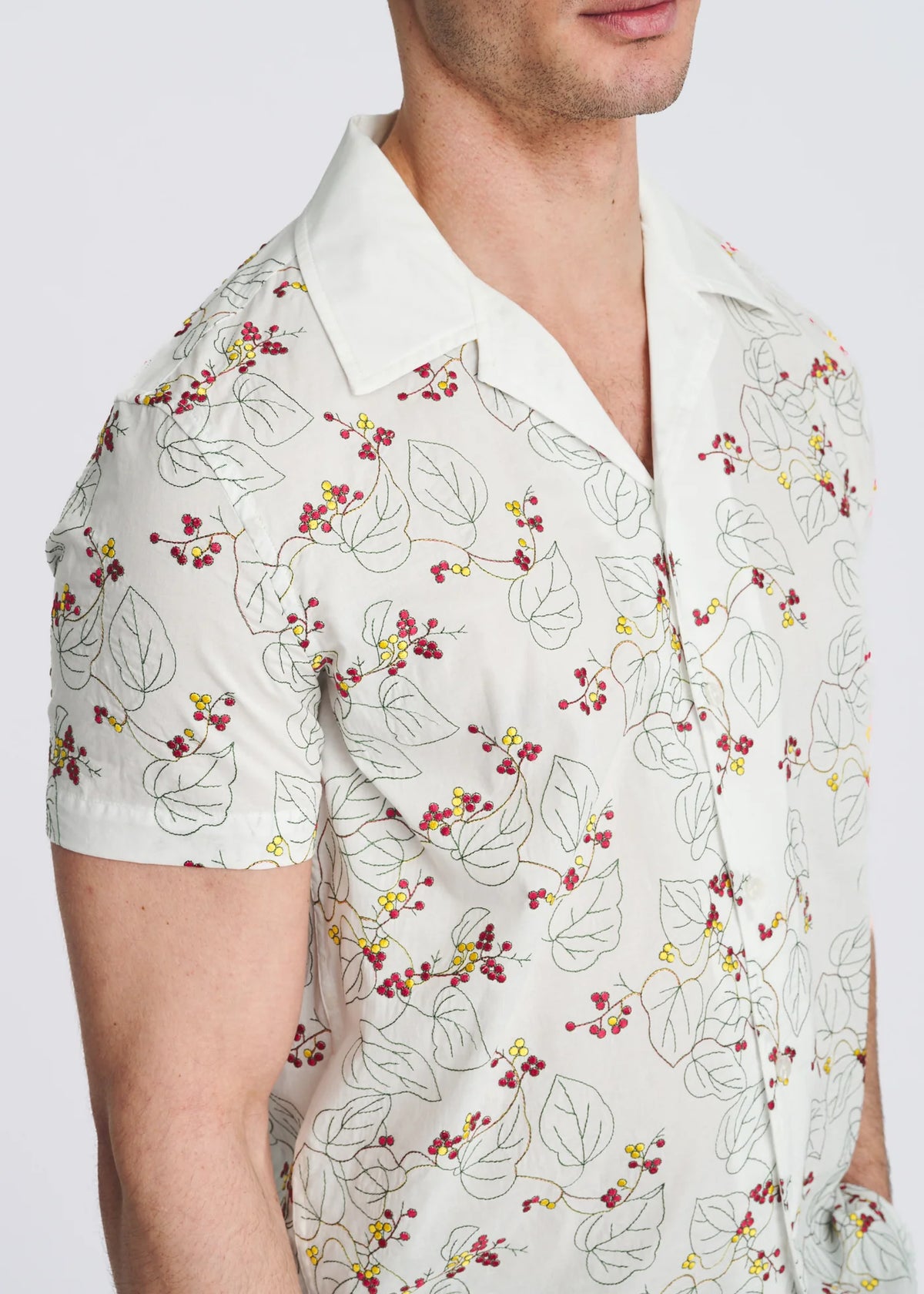 POSTMARC FLORAL EMBROIDERED SHORT SLEEVE WOVEN SHIRT