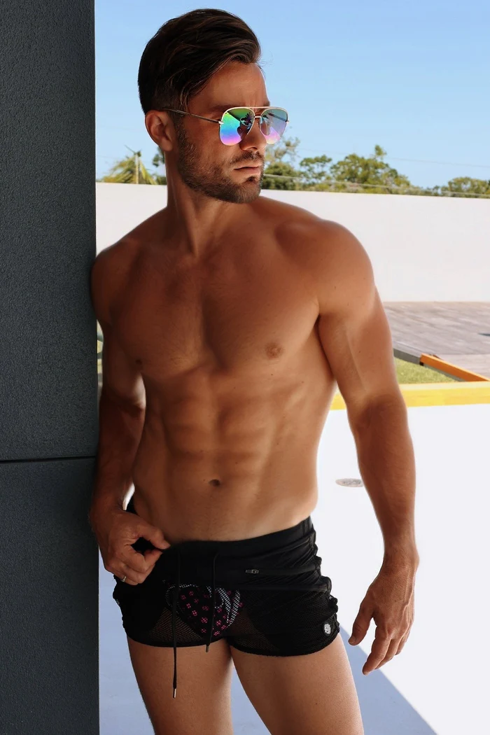 BREEDWELL BOOTY BREATHER SHORT - BLACK