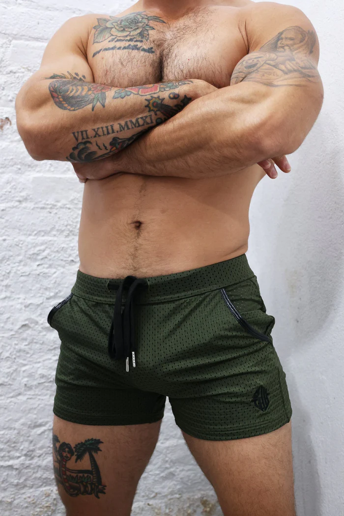 BREEDWELL CRUISER SHORT - ARMY GREEN