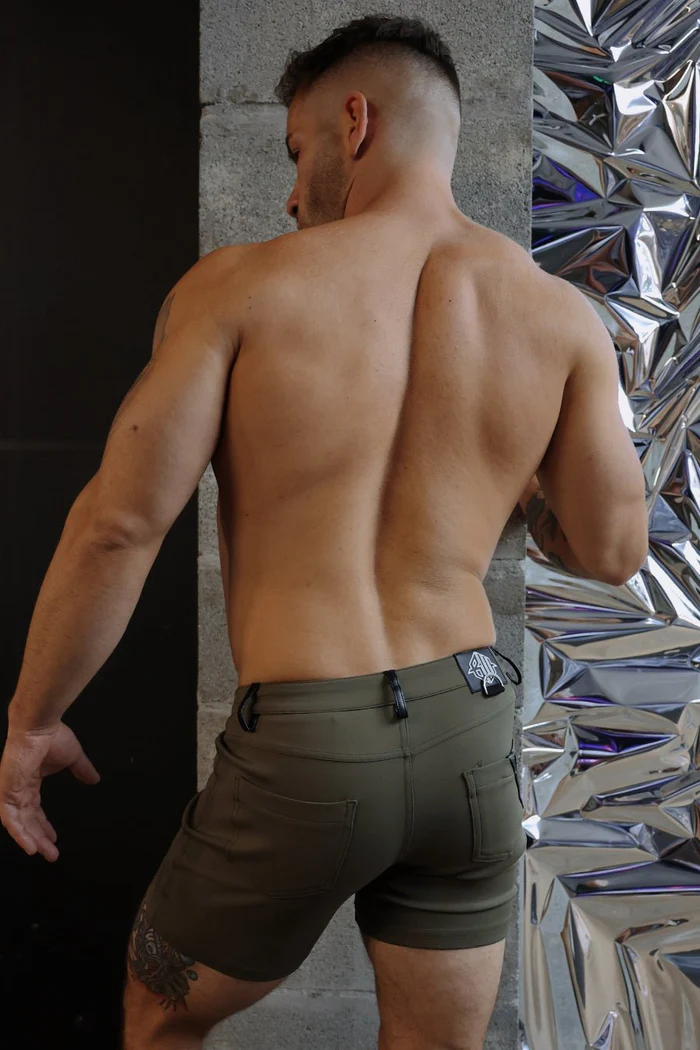 BREEDWELL DOWN LOW SHORTS - OLIVE GREEN