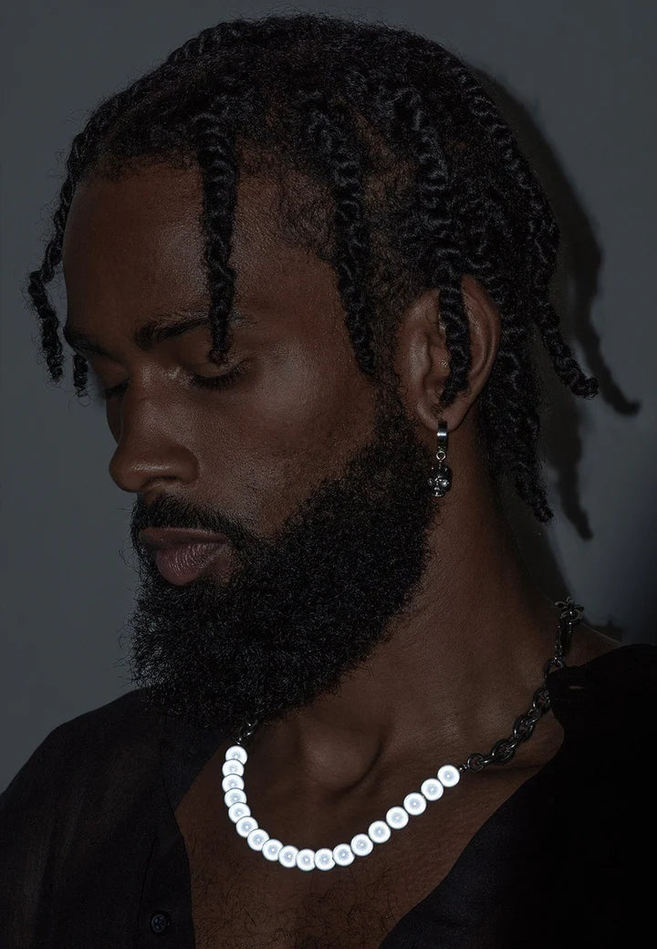 RARE ROMANCE REFLECTIVE PEARL CHAIN
