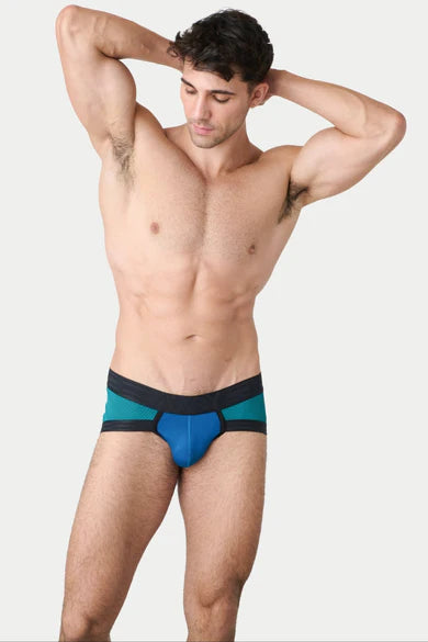 AWRY LIFT BRIEF - BLUE LAGOON