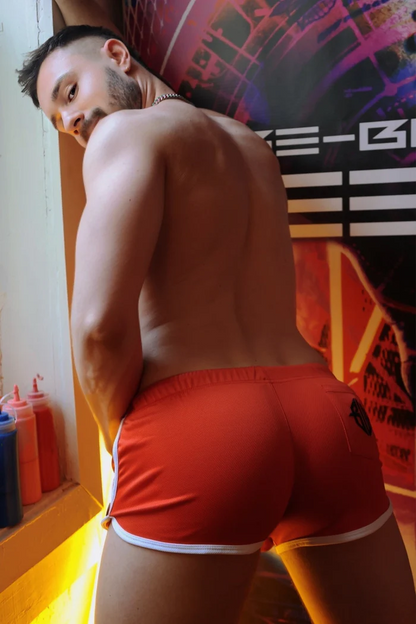 BREEDWELL RETRO REMIX SHORT - RED